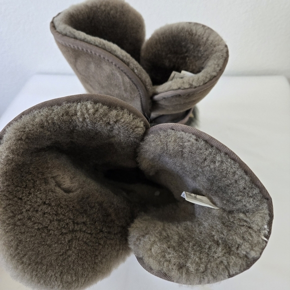 Australia Luxe Hatchet Short Boot Shearling Lining Size 9 in Brown - Picture 4 of 16